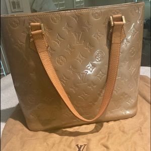 Louis Vuitton monogram Vernis Houston tote neutral in color tan/light gold
